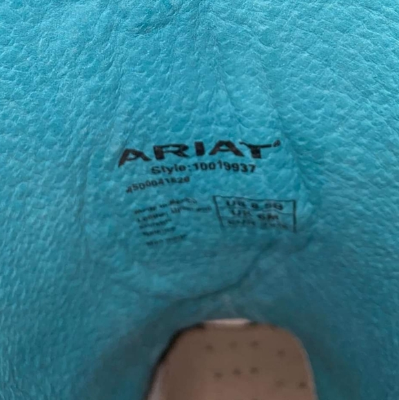 🌟⭐HOST PICK🌟⭐ Ariat Derby Cowboy Boots🍭🤠 - Picture 2 of 5